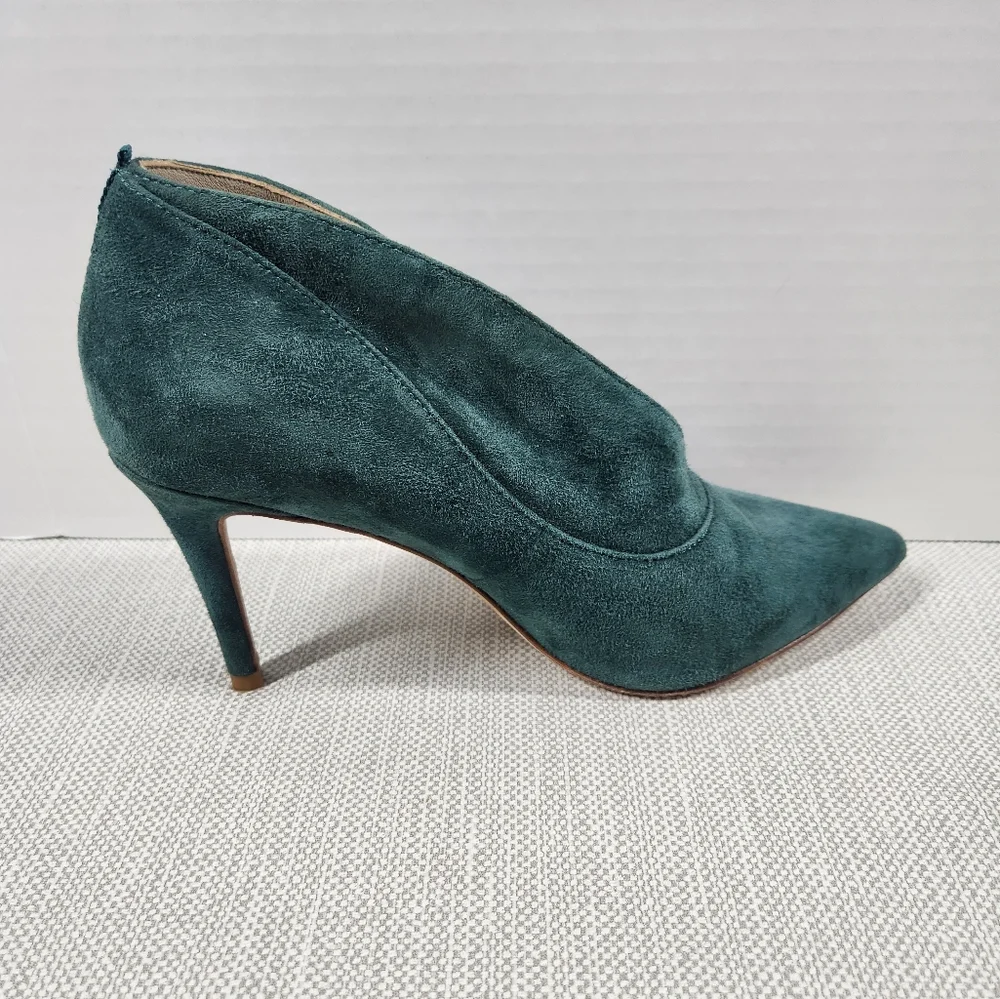 Boden size 38 green suede shootie leather heeled bootie